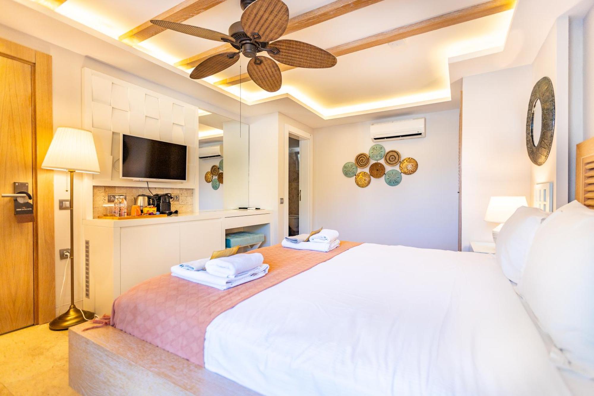 Kalkan Saray Suites Hotel Dış mekan fotoğraf